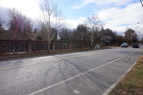 Tiny photo for 3219 Fort Avenue, Lynchburg, VA 24501 (MLS # 363812)