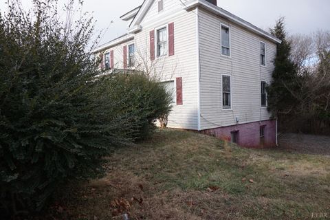 Tiny photo for 3219 Fort Avenue, Lynchburg, VA 24501 (MLS # 363812)