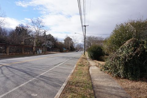 Tiny photo for 3219 Fort Avenue, Lynchburg, VA 24501 (MLS # 363812)