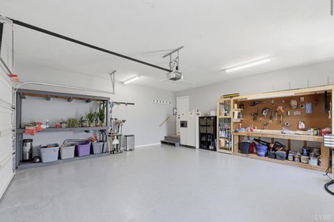 Tiny photo for 1113 Brigade Place Pl, Forest, VA 24551 (MLS # 365346)