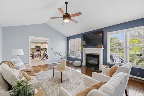 Tiny photo for 1113 Brigade Place Pl, Forest, VA 24551 (MLS # 365346)