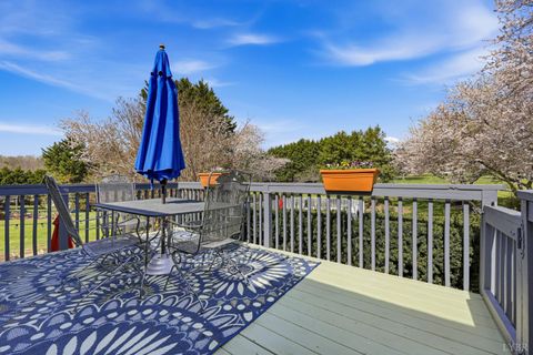 Tiny photo for 1113 Brigade Place Pl, Forest, VA 24551 (MLS # 365346)