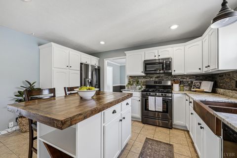 Tiny photo for 1113 Brigade Place Pl, Forest, VA 24551 (MLS # 365346)