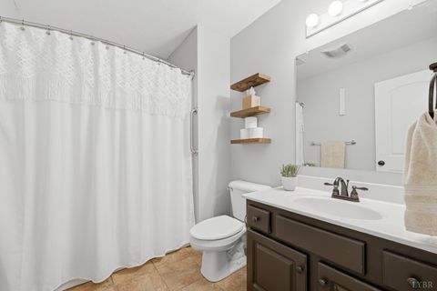 Tiny photo for 1113 Brigade Place Pl, Forest, VA 24551 (MLS # 365346)