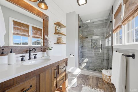 Tiny photo for 1113 Brigade Place Pl, Forest, VA 24551 (MLS # 365346)