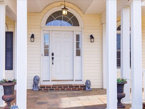 Tiny photo for 1627 Country Rd Rd, Lynchburg, VA 24504 (MLS # 363117)