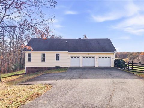 Tiny photo for 1627 Country Rd Rd, Lynchburg, VA 24504 (MLS # 363117)