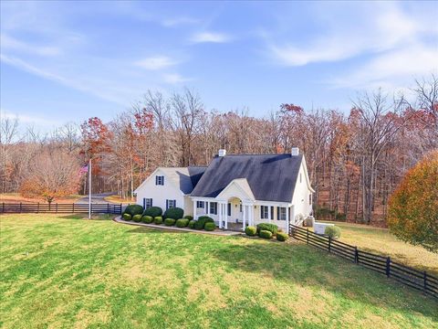 Tiny photo for 1627 Country Rd Rd, Lynchburg, VA 24504 (MLS # 363117)