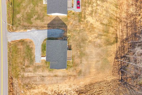 Tiny photo for 1900 Skinnell Mill Road, Bedford, VA 24523 (MLS # 363177)