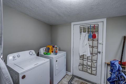 Tiny photo for 313 South Street, Bedford, VA 24523 (MLS # 365033)