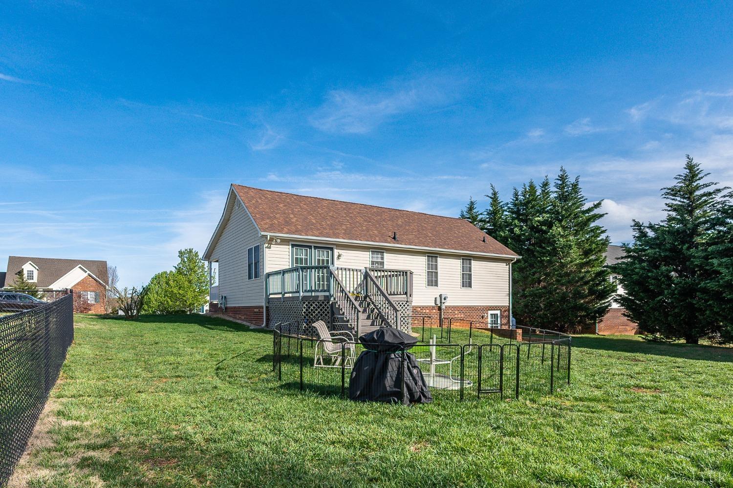212 Russell Springs Drive, Lynchburg, Virginia image 50
