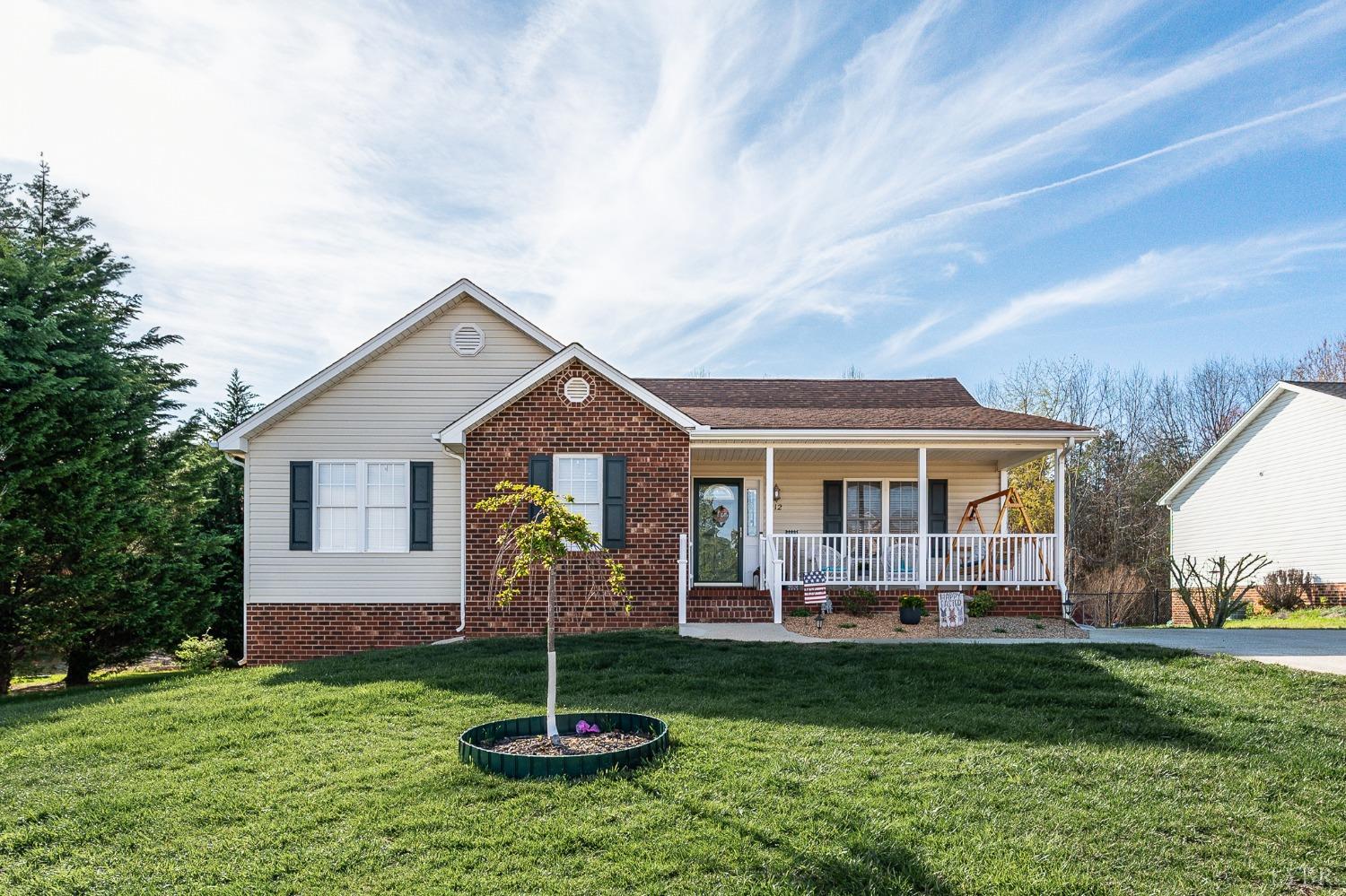 212 Russell Springs Drive, Lynchburg, Virginia image 1