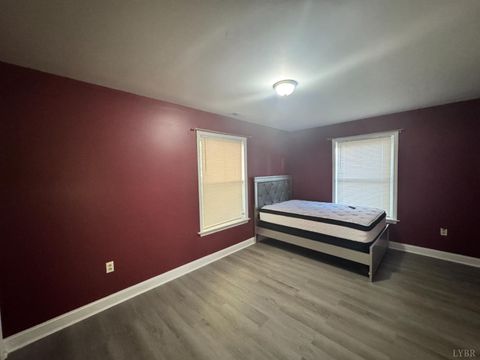 Tiny photo for 324 Garfield Street, Danville, VA 24541 (MLS # 362601)