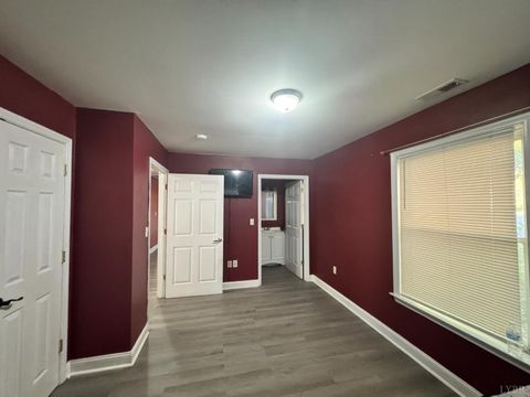 Tiny photo for 324 Garfield Street, Danville, VA 24541 (MLS # 362601)