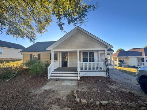 Tiny photo for 324 Garfield Street, Danville, VA 24541 (MLS # 362601)