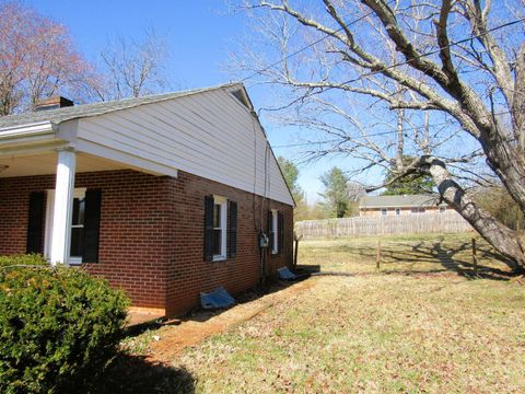 Tiny photo for 144 Maple Lane, Amherst, VA 24521 (MLS # 364937)