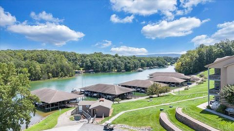 Tiny photo for 1137 Mariners Way #37, Huddleston, VA 24104 (MLS # 363198)