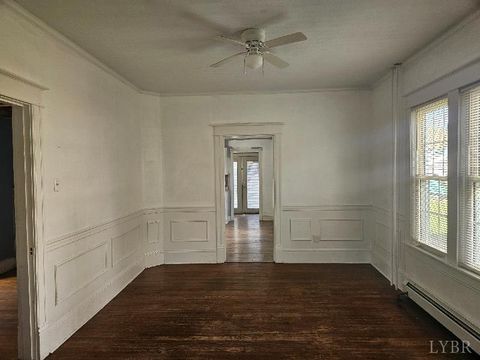 Tiny photo for 314 E Hawthorne Street, Covington, VA 24426 (MLS # 365418)