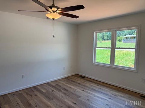 Tiny photo for 166 Plant Drive, Appomattox, VA 24522 (MLS # 360119)