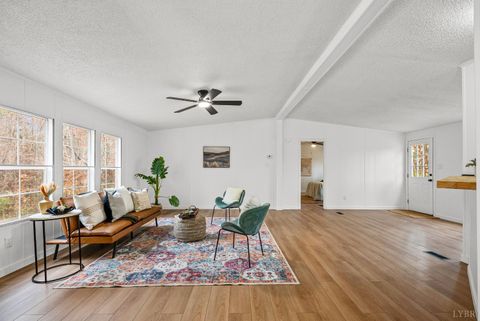 Tiny photo for 5060 Ridgeway Rd Rd, Vernon Hill, VA 24597 (MLS # 363044)