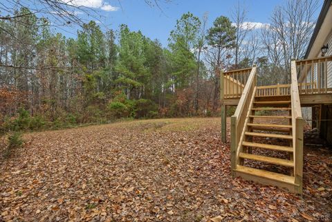 Tiny photo for 5060 Ridgeway Rd Rd, Vernon Hill, VA 24597 (MLS # 363044)