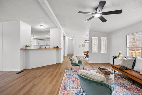 Tiny photo for 5060 Ridgeway Rd Rd, Vernon Hill, VA 24597 (MLS # 363044)