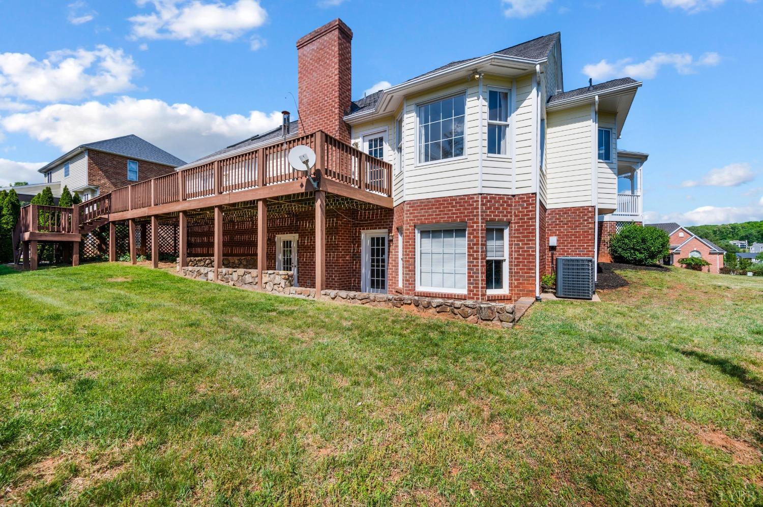 1348 Lake Shore Drive, Forest, Virginia image 13