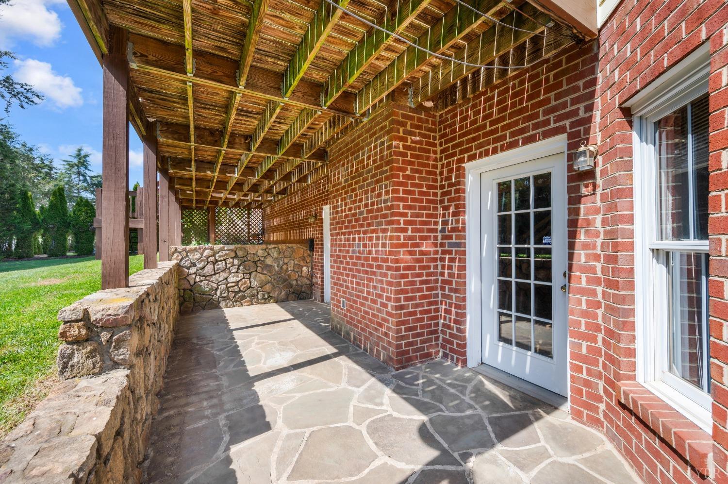 1348 Lake Shore Drive, Forest, Virginia image 15