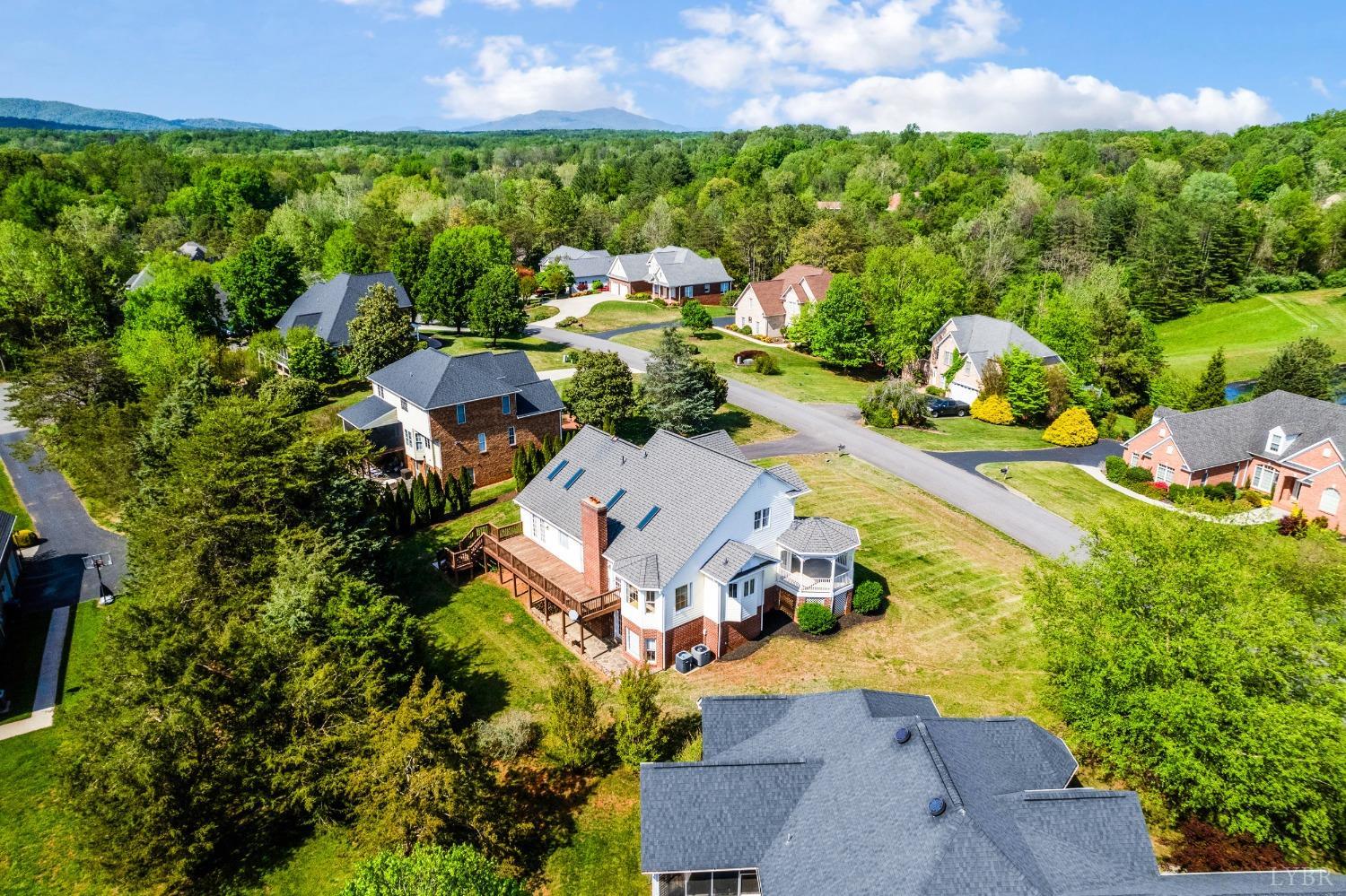 1348 Lake Shore Drive, Forest, Virginia image 17