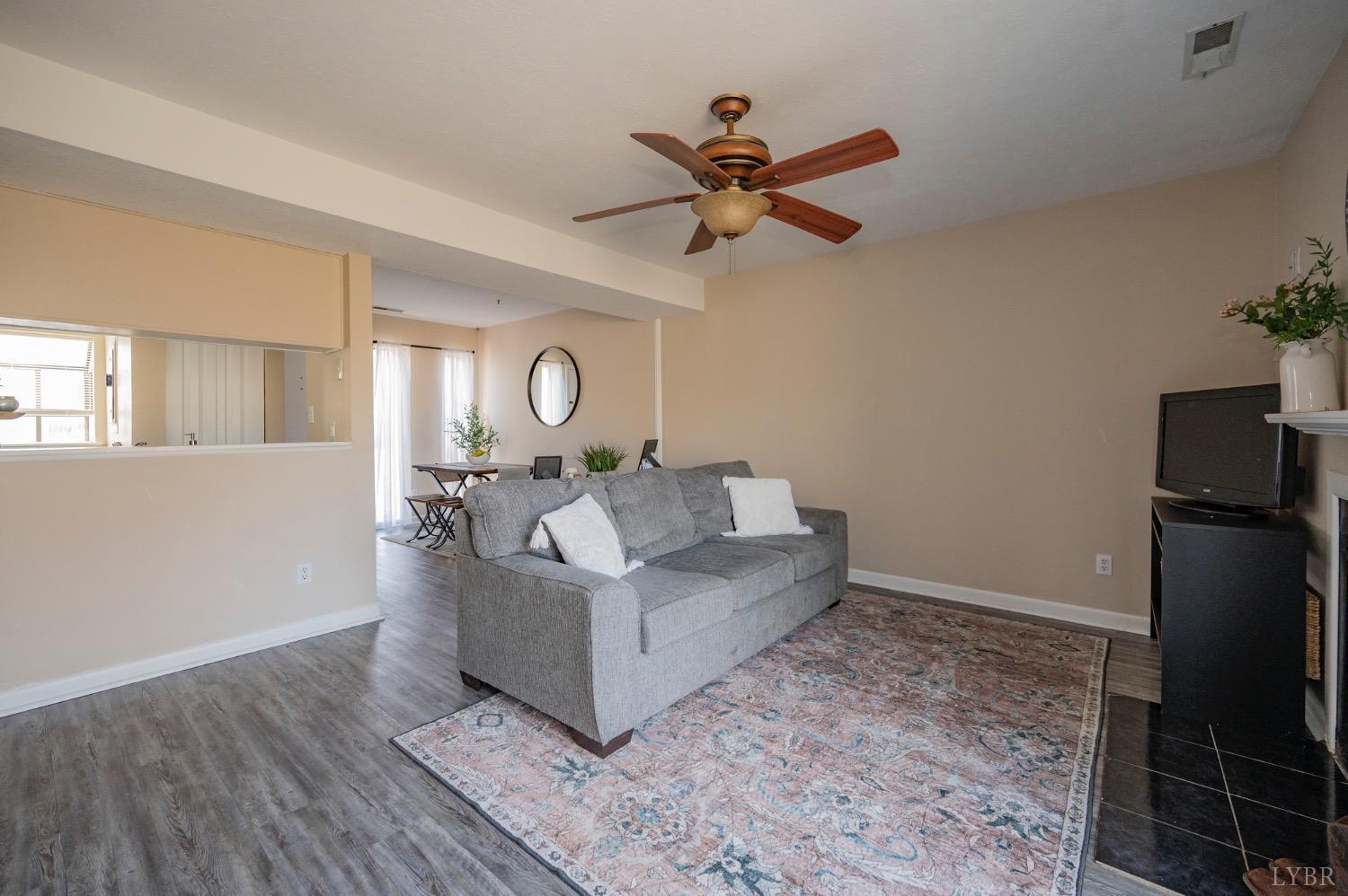 1412 Tenbury Drive, Lynchburg, Virginia image 9