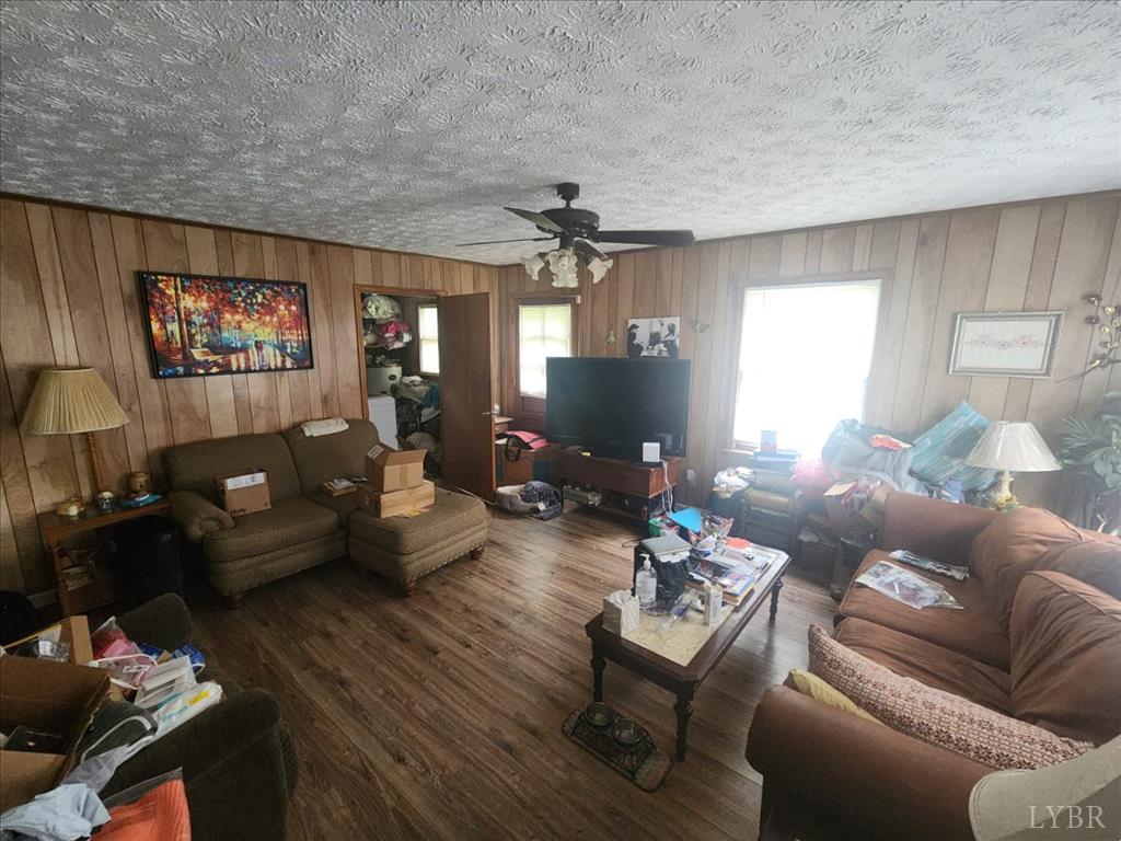 1028 Whitt Loop Loop, Alton, Virginia image 3