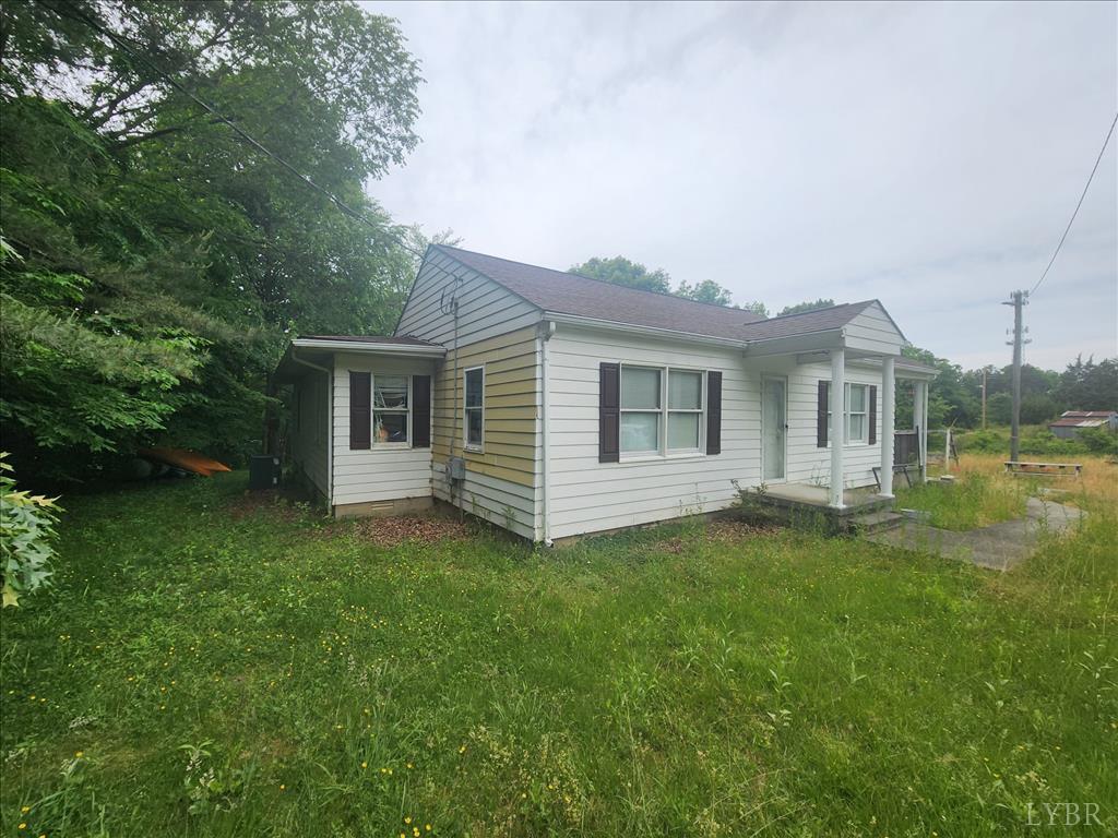 1028 Whitt Loop Loop, Alton, Virginia image 1