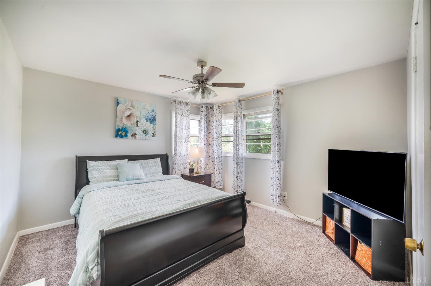 206 Huffmond St St, Gretna, Virginia image 14
