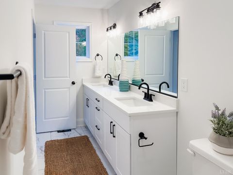 Tiny photo for 110 Aaron Place #607, Lynchburg, VA 24502 (MLS # 363872)