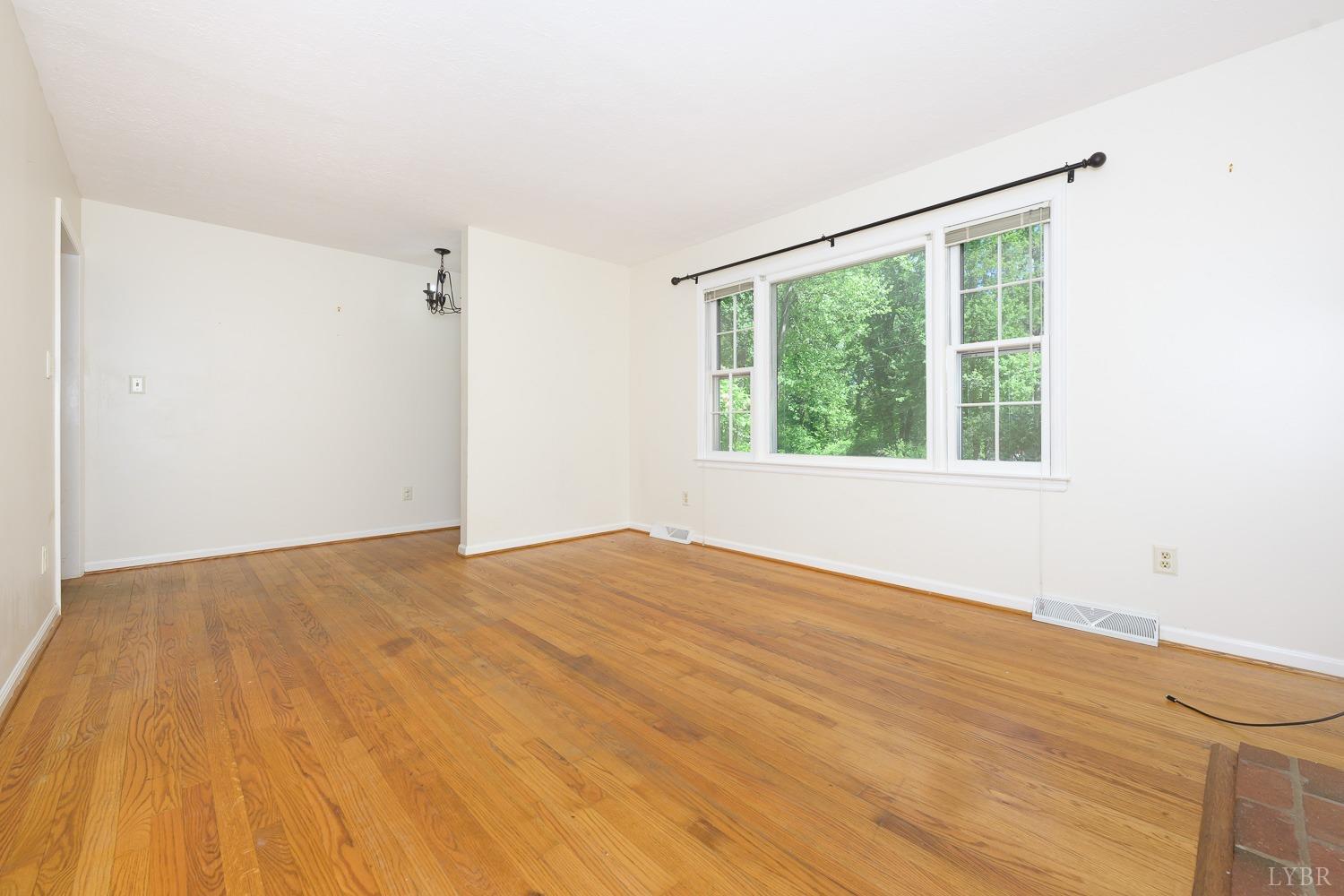 180 Lamont Circle, Madison Heights, Virginia image 7