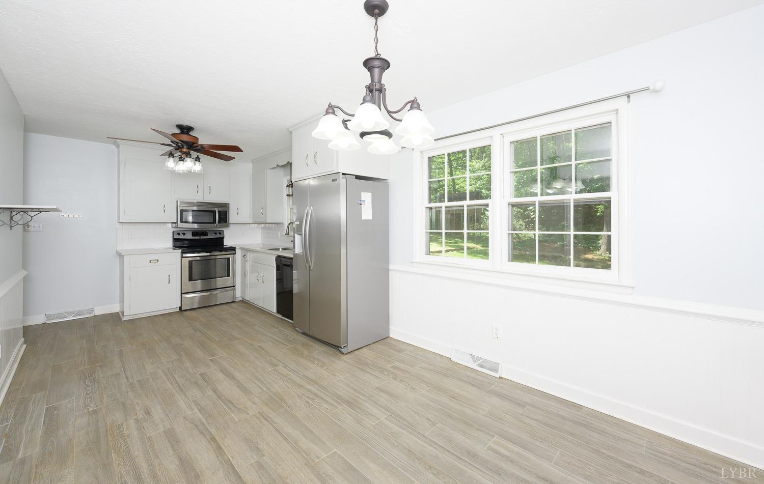 180 Lamont Circle, Madison Heights, Virginia image 8