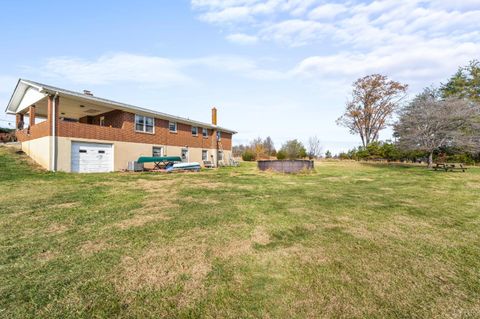 Tiny photo for 1872 Wards Road, Hurt, VA 24563 (MLS # 363235)