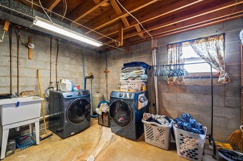 Tiny photo for 1872 Wards Road, Hurt, VA 24563 (MLS # 363235)