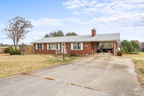 Tiny photo for 1872 Wards Road, Hurt, VA 24563 (MLS # 363235)