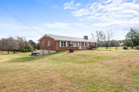 Tiny photo for 1872 Wards Road, Hurt, VA 24563 (MLS # 363235)