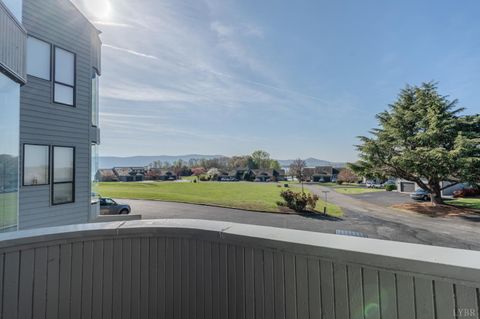 Tiny photo for 25 Clubhouse Towers Circle #707, Moneta, VA 24121 (MLS # 365498)