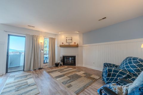 Tiny photo for 25 Clubhouse Towers Circle #707, Moneta, VA 24121 (MLS # 365498)