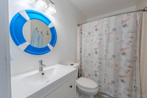 Tiny photo for 25 Clubhouse Towers Circle #707, Moneta, VA 24121 (MLS # 365498)