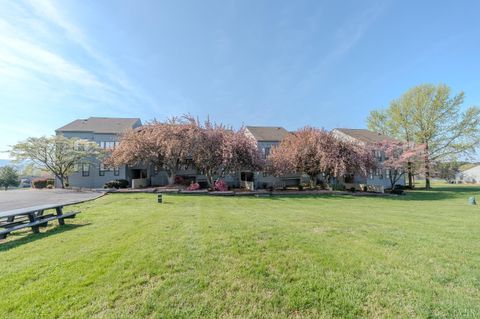 Tiny photo for 25 Clubhouse Towers Circle #707, Moneta, VA 24121 (MLS # 365498)