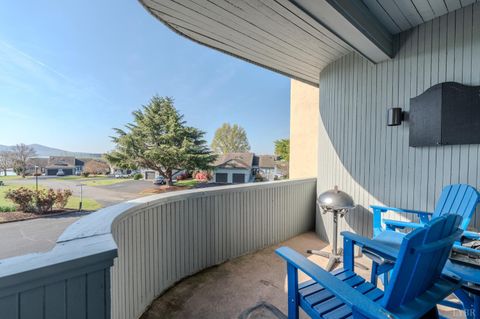 Tiny photo for 25 Clubhouse Towers Circle #707, Moneta, VA 24121 (MLS # 365498)