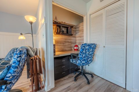 Tiny photo for 25 Clubhouse Towers Circle #707, Moneta, VA 24121 (MLS # 365498)