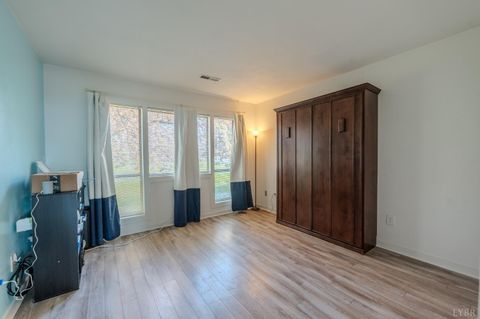 Tiny photo for 25 Clubhouse Towers Circle #707, Moneta, VA 24121 (MLS # 365498)