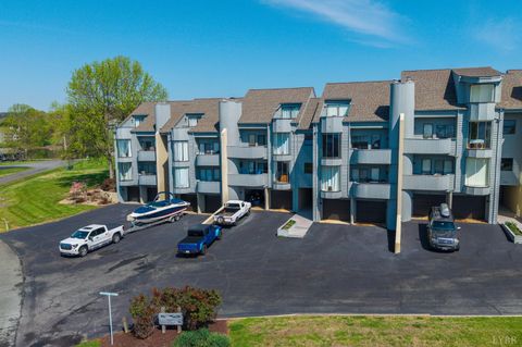 Tiny photo for 25 Clubhouse Towers Circle #707, Moneta, VA 24121 (MLS # 365498)