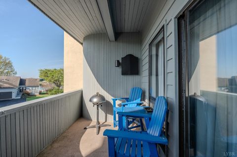 Tiny photo for 25 Clubhouse Towers Circle #707, Moneta, VA 24121 (MLS # 365498)