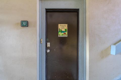 Tiny photo for 25 Clubhouse Towers Circle #707, Moneta, VA 24121 (MLS # 365498)